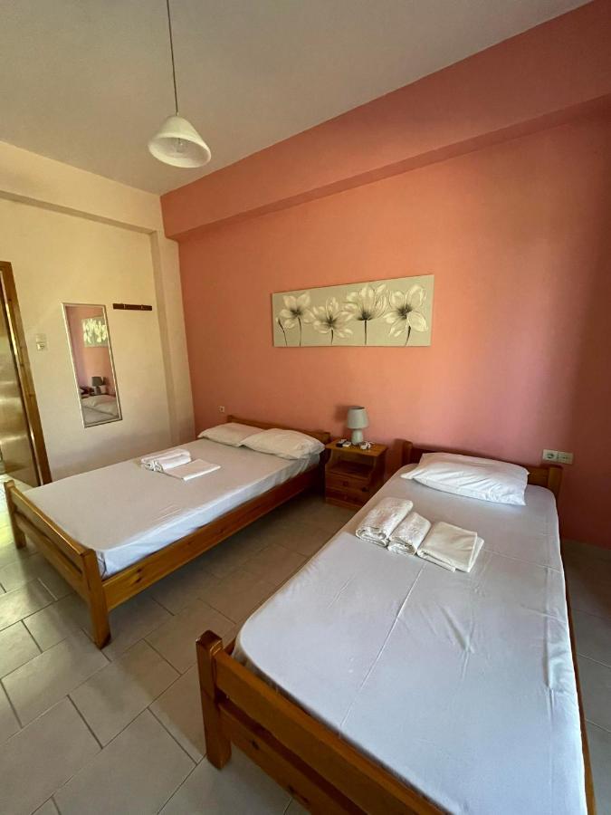 Yfantis Sakis Apartment'S Ερατεινή Εξωτερικό φωτογραφία