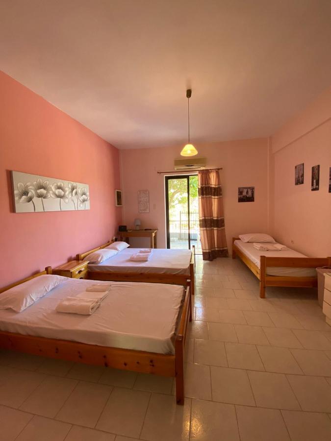Yfantis Sakis Apartment'S Ερατεινή Εξωτερικό φωτογραφία